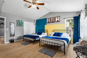 4BR Marvel House Game Room, Sleeps 14 - Image 4