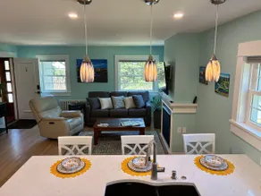 Contemporary Apartment With Amenities! - Image 4