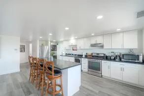 Secluded Hilltop Oasis w/ Panoramic Views - Image 5