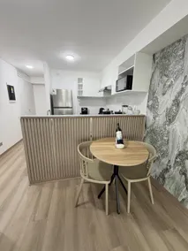 Centric, modern, new 2 bedroom, 4 beds, 2 bath, ocean view - Image 2