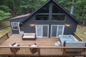 Cozy Cabin w Hot Tub Fire Pit & Loft Getaway - Image 5
