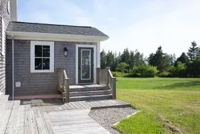 Modern Guest Suite with Gym & Sauna - Image 2