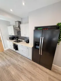 Bright 2-Bed Garden Flat, Central Guildford - Image 4