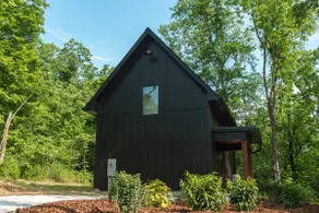 Modern Cabin | Hiking Trails | Farm Stay | Unit C - Image 2