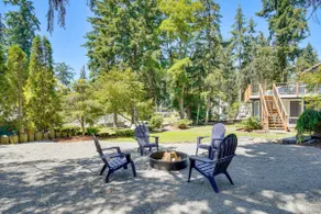 Walk to Spanaway Lake: Chic Home w/ Rooftop Deck! - Image 3