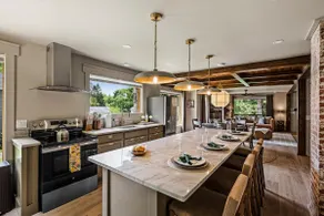 The Historic Hodge House|2BD•2BA|King Beds| - Image 4