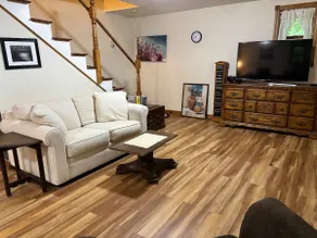 Private Suite in Central Maine - Image 2