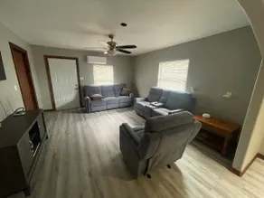 Cozy ranch house in the City of Alton Texas - Image 2