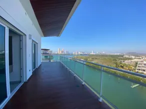 Ocean view penthouse · 5 minutes from the beach by GPS - Image 2