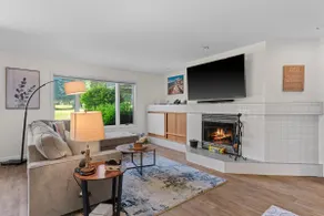 Golf-view 2BR condo near Lake Wenatchee | Sleeps 4 - Image 4