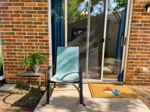 Cozy Townhome - Image 5