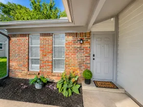 Cozy Townhome - Image 3