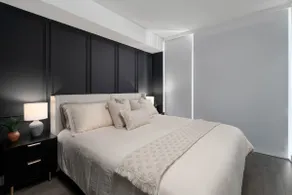 Luxury 3BR 2BA with 2 King Beds Sleeps 8 on Yonge - Image 3