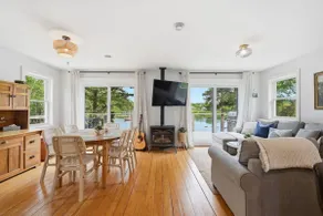 Coastal Getaway for 6 with Private Ocean Trail - Image 3