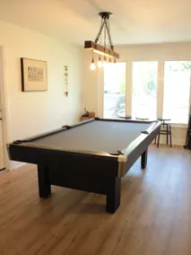 Large cottage near Lake Simcoe with pool table - Image 3