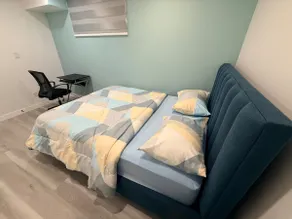 Golden Stay - Image 3