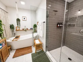 ATL Oasis with Spa Suite, Huge Backyard & Hammocks - Image 3