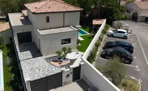 Villa with pool in Clermont l'Hérault - Image 5