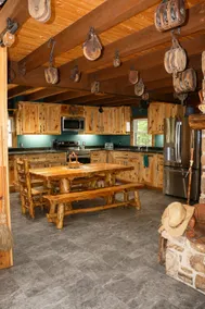 Rustic Luxury Cabin Retreat on Private Acres - Image 2