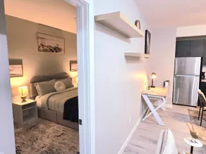 Stylish Luxury Apartment Near CFB Edmonton - Image 3