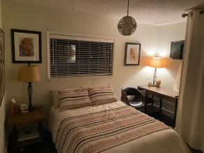Hudy Delight-Large Back Yard, open Cozy floor plan - Image 3