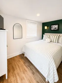 Harbour Suite, Modern Stay Near Newfoundland Ferry - Image 2