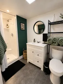 Harbour Suite, Modern Stay Near Newfoundland Ferry - Image 4