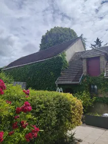Bauhaus outbuilding • 8 min from Sens • 4 people - Image 2