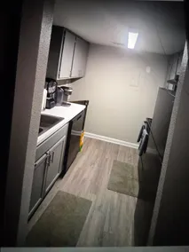 Cozy Houston Retreat with Wi-Fi and Free Parking - Image 5