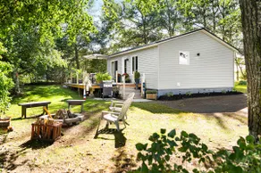 Seaside Serenity W/ Private Beach Access & Hot tub - Image 5
