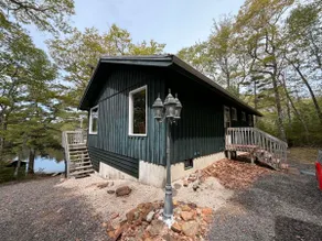Ponhook Lake waterfront Getaway with Sauna - Image 2