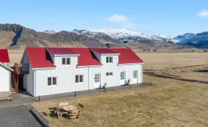 Premium Family Apt between Seljalandsfoss & Skogar - Image 5