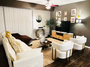 Panorama luxe| 2 bed 2 bath - Image 3