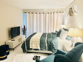 Panorama luxe| 2 bed 2 bath - Image 2