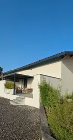 Fully-equipped charming duplex with terrace - Image 2