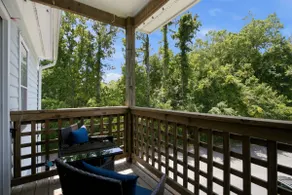 Coastal Condo: Pet friendly/Pool/Mins to UNCW & WB - Image 4