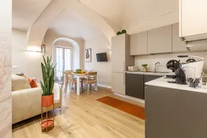 Central apartment / sea / parking - Image 2