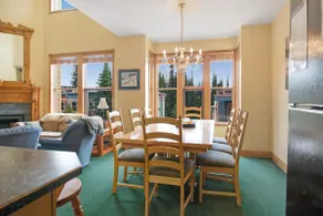 Family Friendly Knoll Home Steps from Silver Queen Chair w/laundry,BBQ,& hot tub - Image 5