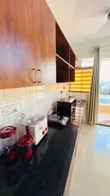 City-View Studio • Private Balcony & Fast WiFi - Image 2
