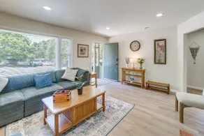 Walk to Main St! Quiet Mendocino County Retreat - Image 5