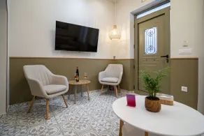 Dimostheni's Maisonette by D&C Boutique Residences Chania - Image 5