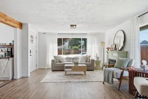 Charming Farmhouse Retreat - Image 3