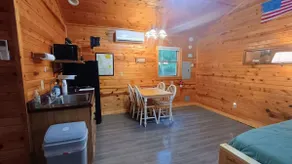 Bear Cabin - Image 5