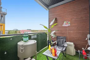 Stunning Urban Condo, AC, Parking, 9 Min Downtown - Image 5