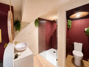 Private hot tub & XXL cinema – Suite for 2 - Image 4