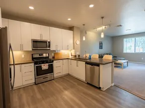 Studio City Luxury Apartments - Image 3