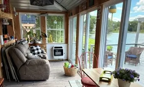 Peaceful Cabin On Lake Como - Image 3