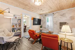 Stylish Boho 2BR New Furnishing Quite Area - Image 2