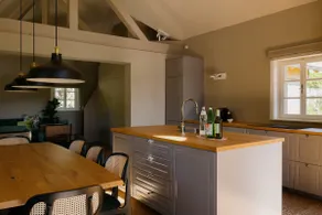 Design Country House & Pool in Famous Wine Region - Image 3