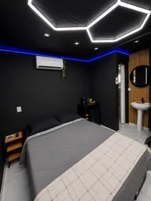Modern Private Suite - Image 4